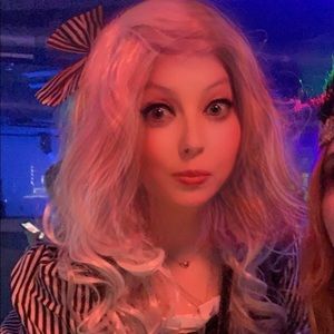 Meet your Posher, Aneta